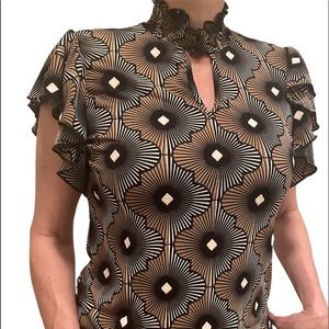 New with tags Nordstrom Rack Small keyhole office top